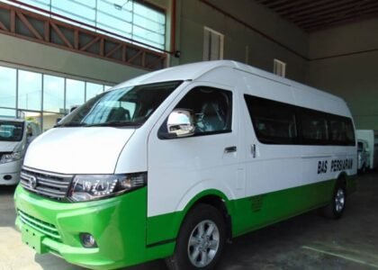 van rental with driver